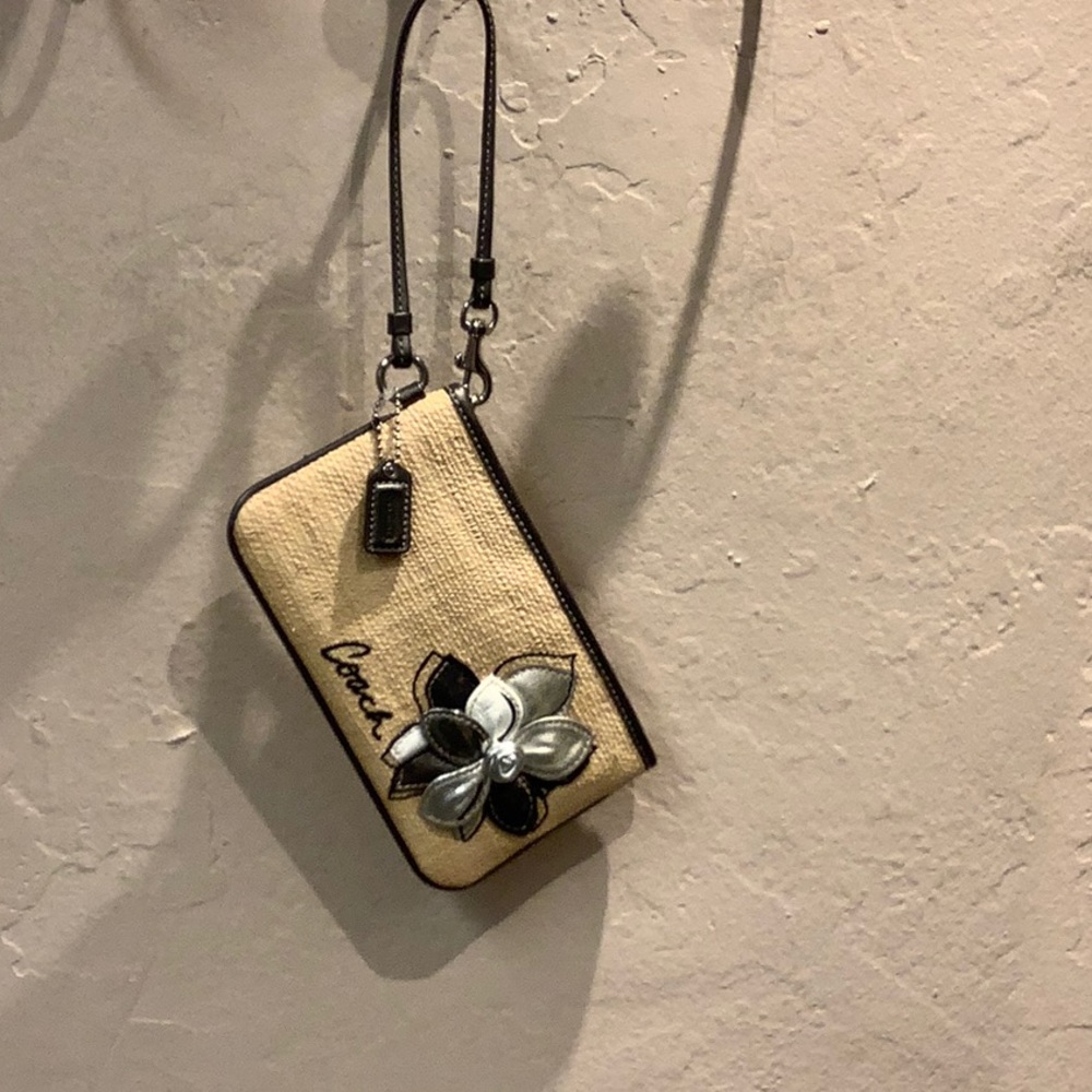 New with tag coach wristlet